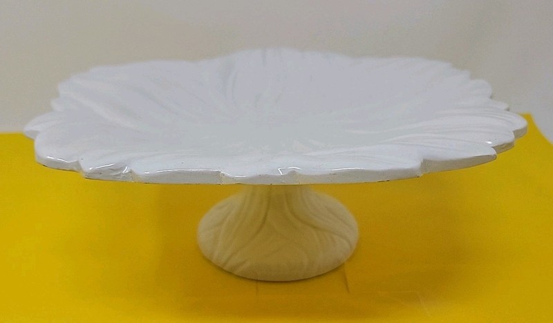 Vintage The Walter Hatches White Pedestal Cake Stand Italy Cabbage Leaf RARE