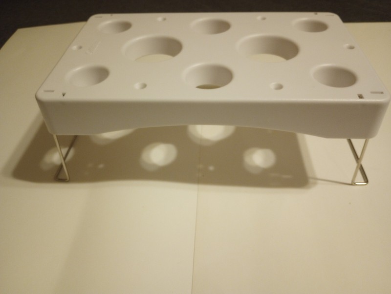 Wilton Icing Bag Holder Tray (Holds 8 Bags) gallery