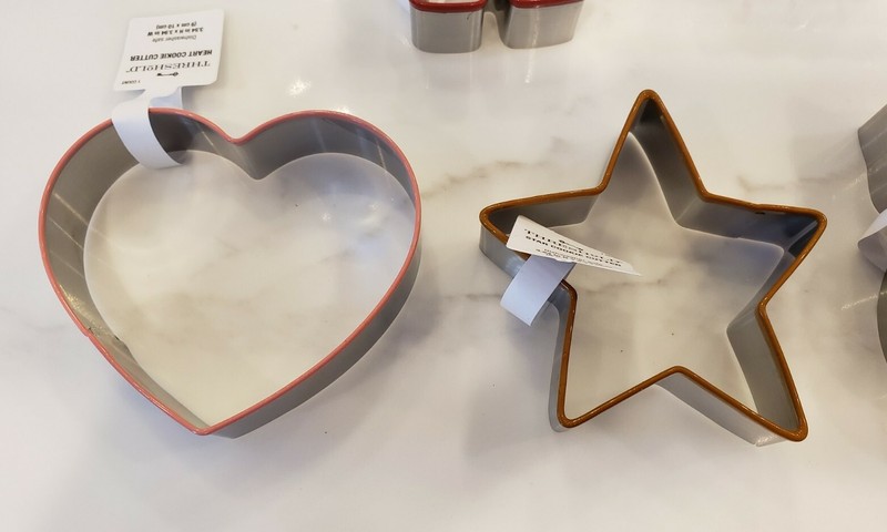 Lot Of 8 Threshold Stainless Steel Holiday Shaped Cookie Cutter 4" Total Length gallery