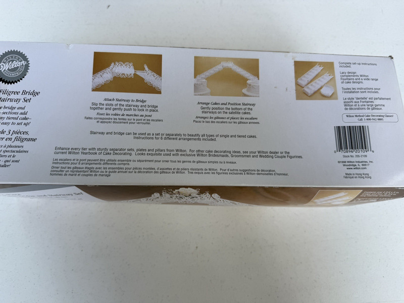 Wilton Vintage 1983 White Filigree Cake Bridge and Staircase Set Brand New gallery