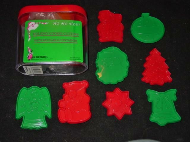 (8) Vintage Good Old Values Christmas Cookie Cutters – SANTA ORNAMENT BEAR++ NEW