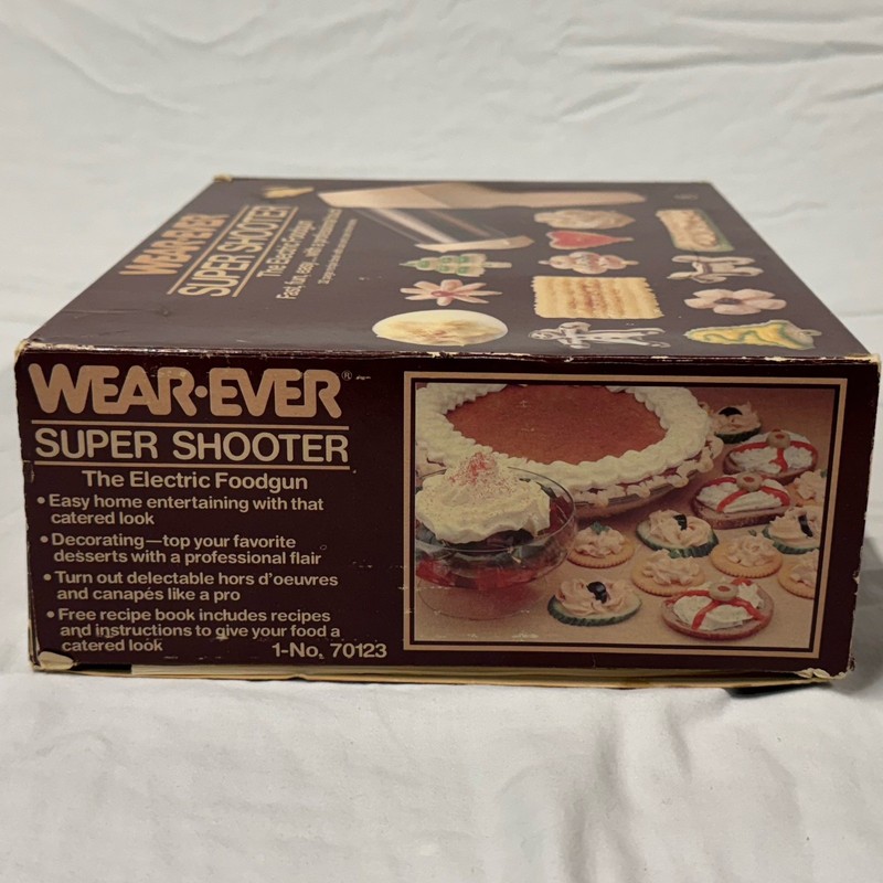 Vintage Wear-Ever Super Shooter Electric Cookie Press Foodgun #70123 WORKS gallery
