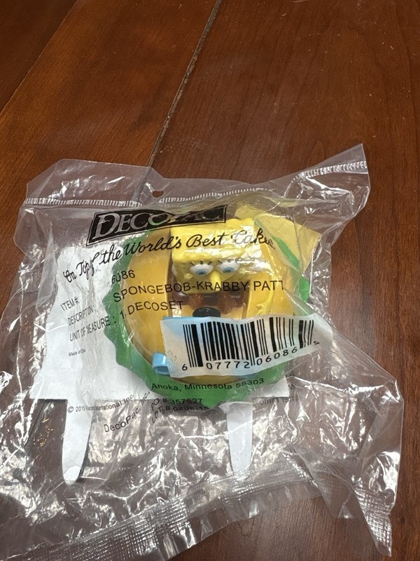 DecoPac Sponge Bob Krabby Patty cake topper decorating kit Brand NEW