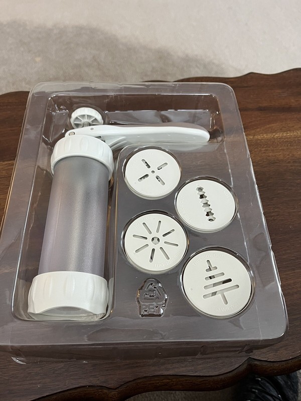 WILTON 2001 Cookie Max Cookie Press 12 Unique Designs for All Occasions gallery
